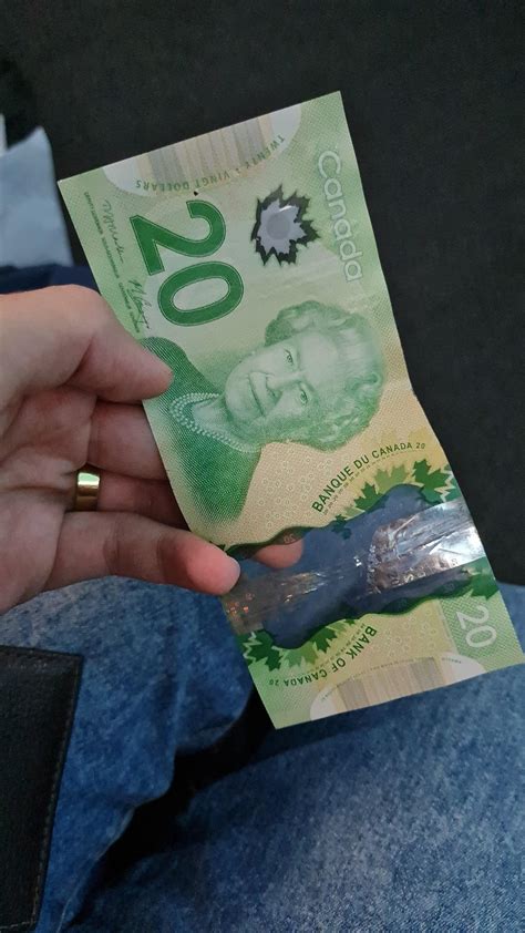 The Canadian 20 dollar bill actually has queen Elizabeth in it. : r ...