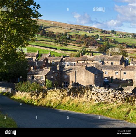 Thwaite village in Swaledale, Yorkshire Dales, North Yorkshire, England, UK Stock Photo - Alamy