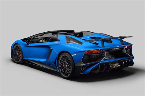 Lamborghini Aventador LP750-4 SV Roadster | LamboCARS.com