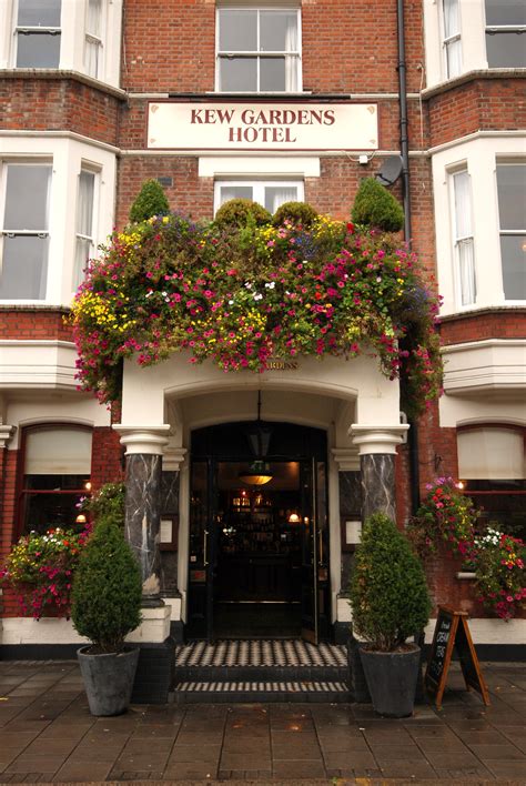 kew gardens hotel richmond Kew Gardens London, Garden Venue, Surrey ...