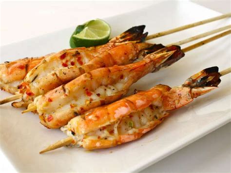 Grilled jumbo prawns - Recipe Petitchef