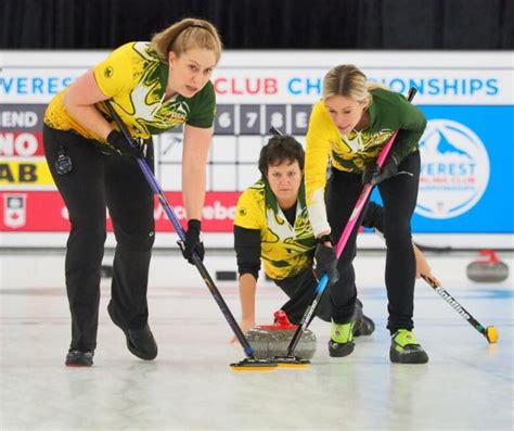 Thunder Bay's Team Larocque crowned as national club curling champs | CBC News