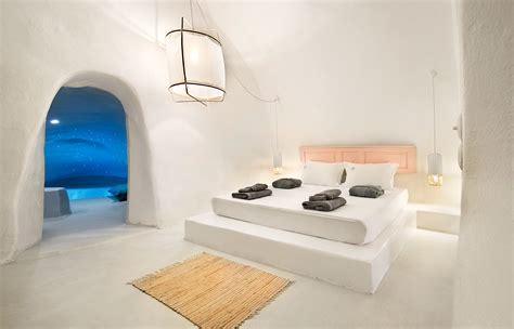 Santorinian harmony at Sophia Luxury Suites « Luxury Hotels TravelPlusStyle