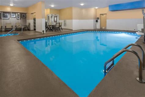 Hotels with Hot Tub in Room in Charlotte ️ Jacuzzi Suites 2024