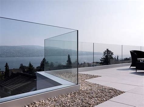 What type of glass is used for glass railings? | Demax Arch