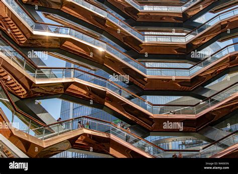 The Vessel in Hudson Yards Stock Photo - Alamy