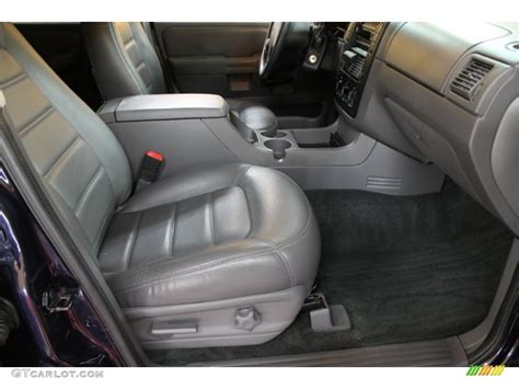 Graphite Interior 2002 Ford Explorer XLT 4x4 Photo #53331516 | GTCarLot.com