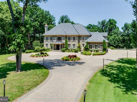 McLean VA Luxury Homes For Sale - 440 Homes | Zillow