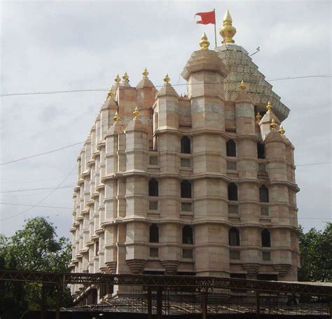 Shri Siddhivinayak Temple Mumbai, timings, darshan, history, events