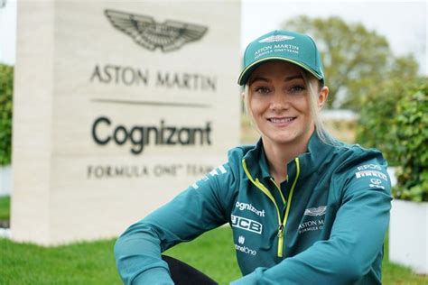 Jessica Hawkins: "W Series has proved it deserves space in the F1 paddock" | Aston martin, Aston ...