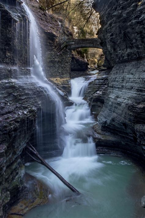 Watkins Glen State Park- Rainbow Falls [OC] [6000x4000] https://ift.tt ...