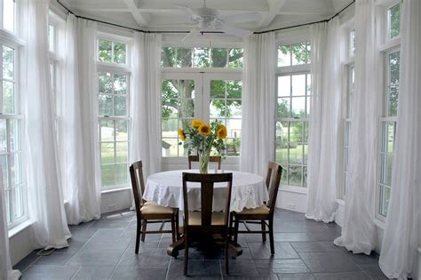 Tips and Tricks for Redecorating Your Sunroom