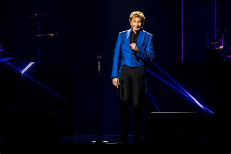 Pictures: Barry Manilow performs at Amway Center in Orlando – Orlando ...