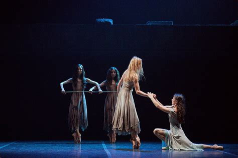 Review: Akram Khan’s Giselle at the Bristol Hippodrome – Exeunt Magazine