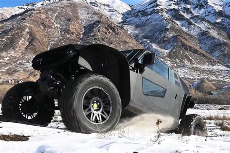 Vanderhall Brawley Tackles Snowy Terrains During Testing