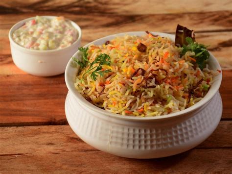 Premium Photo | Traditional hyderabadi vegetable veg dum biryani with ...