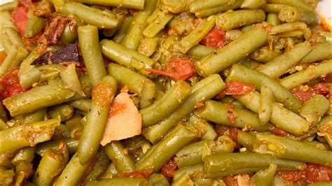 Green Beans With Italian Tomatoes And Bacon - YouTube