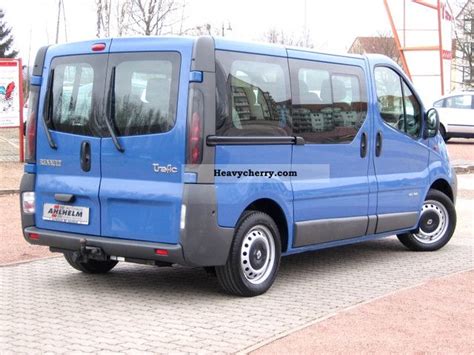 Renault Trafic 1.9 dCi100 L1H1 combi / bus 9-seater 2005 Estate - minibus up to 9 seats Truck ...