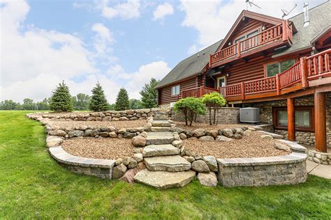 Retaining and Boulder Walls | Michigan Landscape Professionals