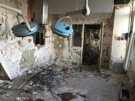 Photos of the cook county hospital before its $140 million dollar renovation : r/chicago