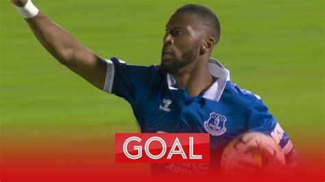 Beto scores first Everton goal | Toffees level at Doncaster | Video ...