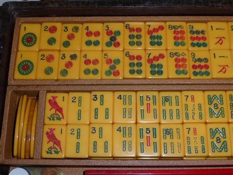 RARE VINTAGE MAH JONGG MAHJONG BAKELITE 160 TILES 3 DICE 5 RACKS & ORIGINAL CASE | Traditional ...