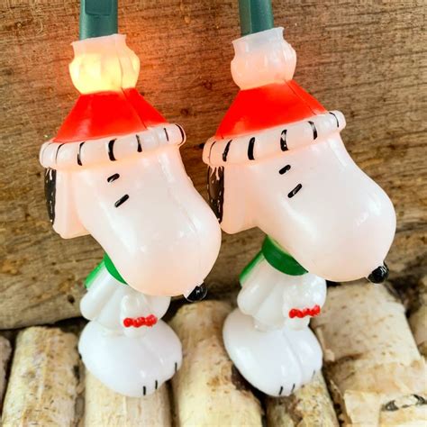 Peanuts Snoopy Christmas Novelty Light Set