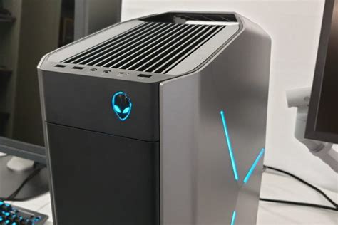 Alienware Aurora R8 Review