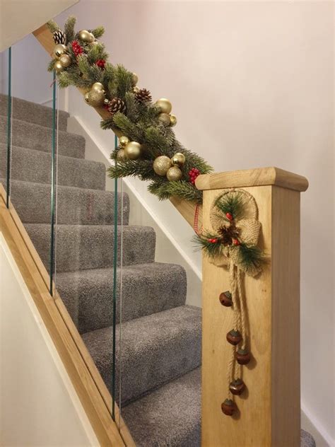 Festive Christmas Garland for Staircases