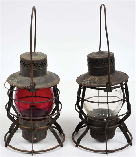 Lot Detail - LOT OF 2: RAILROAD LANTERNS.