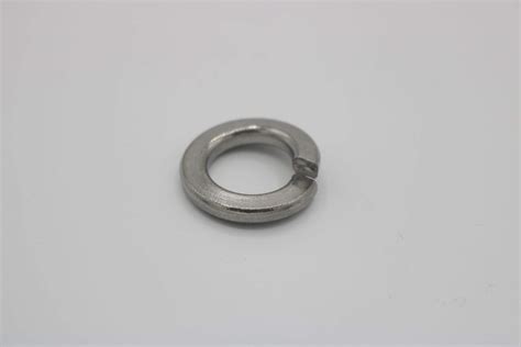 Medium Split Lock Washer Gr 18.8 Stainless Steel - Boltcraft