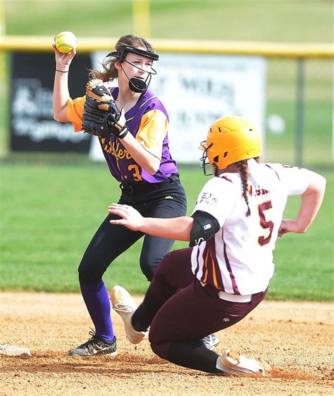 Big Spring softball barrels past Boiling Springs | Softball | cumberlink.com