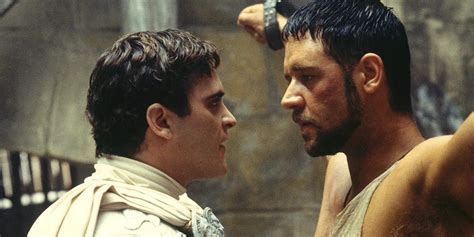 Joaquin Phoenix Really Bonded With Gladiator's Russell Crowe After ...