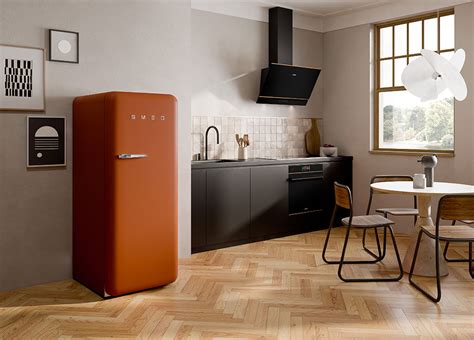 Fridge Freezer - Refrigeration - Retro | Smeg UK