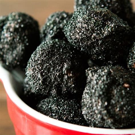 Sparkly Lumps of Coal Oreo Truffles - Oh Sweet Basil