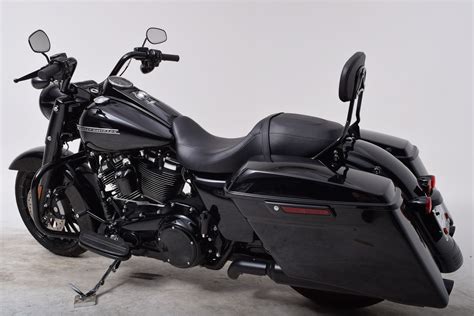 Pre-Owned 2017 Harley-Davidson Road King Special in Scott City ...