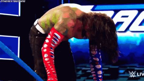 Jeff Hardy Swanton Bomb GIF - JeffHardy SwantonBomb TheMiz - Discover ...