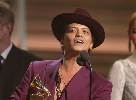 Bruno Mars & Mark Ronson won 'Record of The Year' for 'Uptown Funk ...