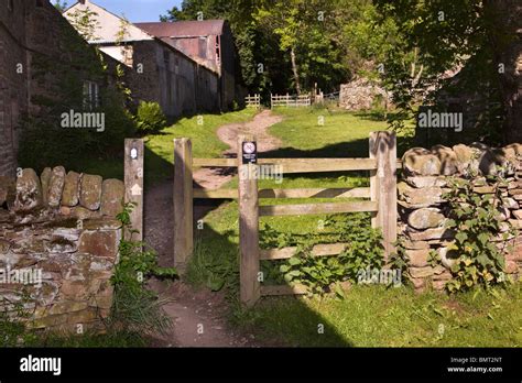 UK, England, Derbyshire, Edale village, official starting point of the ...