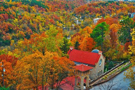 November Vacations in Eureka Springs, Arkansas - EurekaSprings.Net