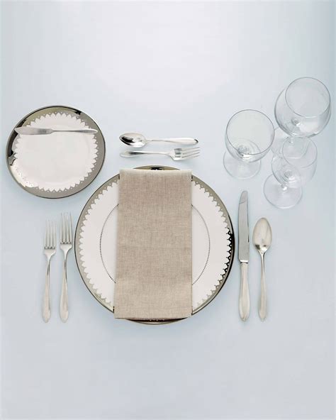 Cutlery Table Setting | Brokeasshome.com