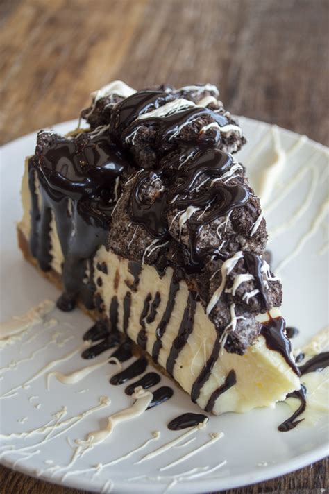 Slice Oreo Cheesecake | Three Brothers Bakery