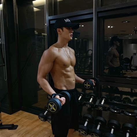 Here’s How K-Drama Hottie Ahn Bo-hyun Stays in Shape | Metro.Style