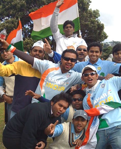 Welcome to home of Sports Pictures: India Cricket Crowd