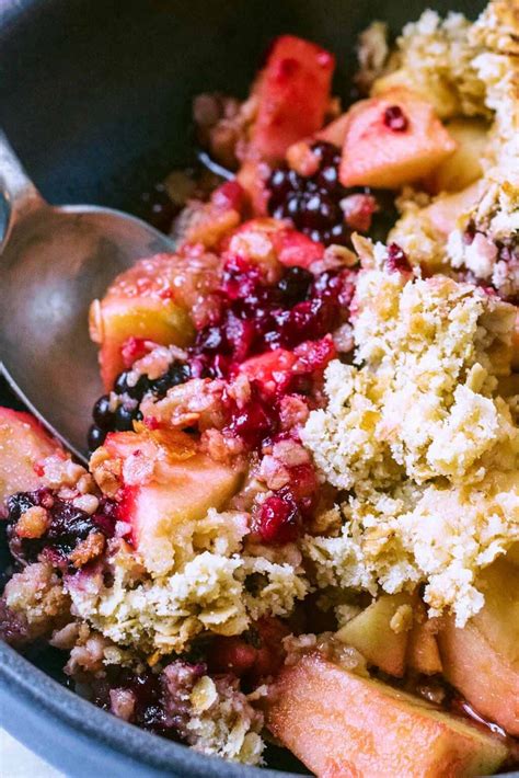 Apple and Blackberry Crumble - Hungry Healthy Happy