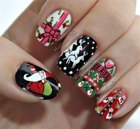 Santa Claus Nail Art Designs