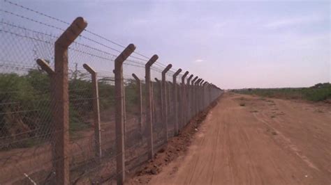 Scandal over Kenya's border fence that cost $35m for just 10km - BBC News