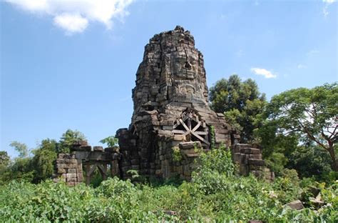 Banteay Chhmar Temple, a stunning complex in Cambodia