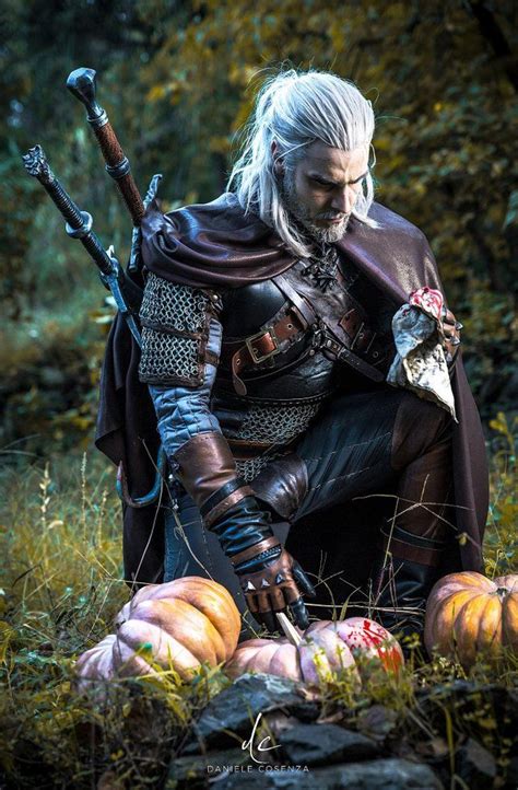 The Witcher 3 Geralt Cosplay in All Its Bearded Glory