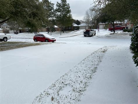 Reader photos: Historic winter storm dumps snow, ice across Houston area